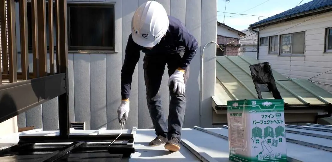 イーライフホーム屋根塗装風景